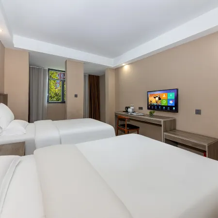 Luoshan Haiyue Hotel