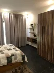 Oasis Pool Home - Homestays