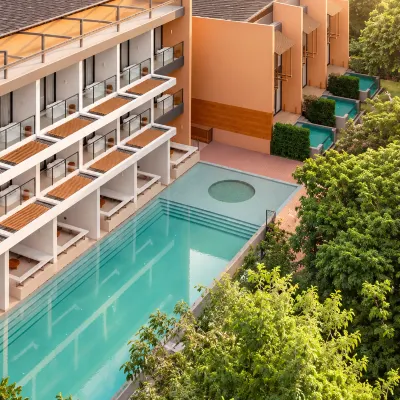 Hykyo River Kwai Hotel Отели рядом с достопримечательностью «Гигантское дерево Канчанабури»