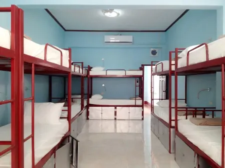 Lucky Backpacker Hostel