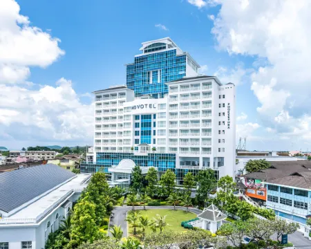 โรงแรมโนโวเทล ภูเก็ต ซิตี้ โภคีธรา โรงแรมในภูเก็ต