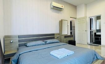 The Senai Garden Apartment Near Senai Airport&Jpo