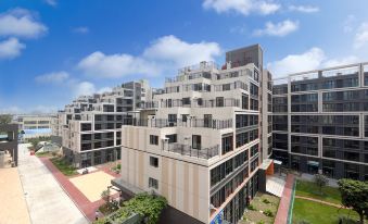 Weiwei Apartment (Lunjiao Plaza)