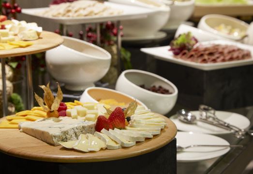 더 플래티넘 2 수영장 전경