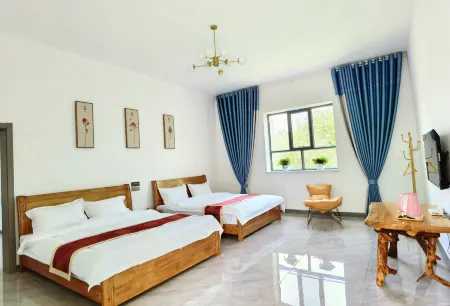 Gongliu Zhiyu Homestay Отели в г. Гунлюй