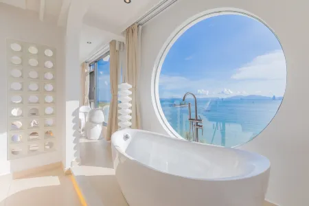 Lingshui Qianyu Qianxun Seaview Holiday B&B (Qingshuiwan Lighthouse Branch)