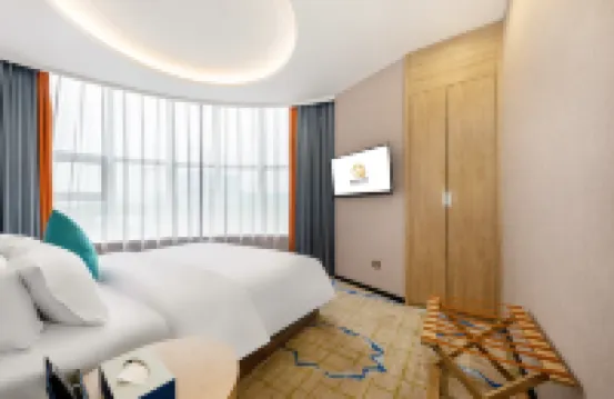 深圳前海假日飯店（寶安興東地鐵站店） 西麗留仙洞農科園附近的飯店