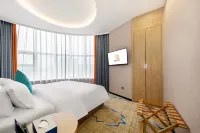 深圳前海假日飯店(寶安興東地鐵站店) 寶安中心區/前海住宿飯店