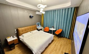 Shenyang Main Gate Homestay (724)