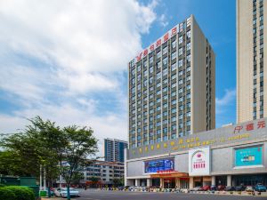 Vienna Hotel (Jiujiang De'an Pedestrian Street)