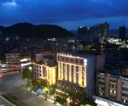 Home Inns  Selected (Zhaoqing Gaoyao GuangDong Technology College Government Store)