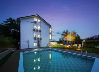 Anji Xixia Wild Luxury B&B(Yucun Liangshan Scenic Area Branch)