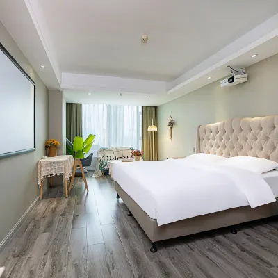 Manxing Manyu Homestay (Zhengzhou Erqi Square MixC Mall) Hotels near Zhengzhou People's Park