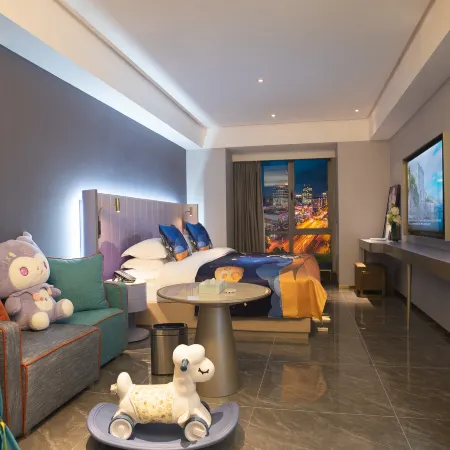 Manlu · Intercontinental Hotel (Xuchang Caowei Ancient City Pang Donglai Times Square)