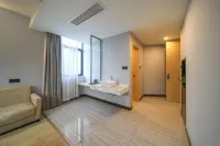 Tuyue Hotel - 2-Star
