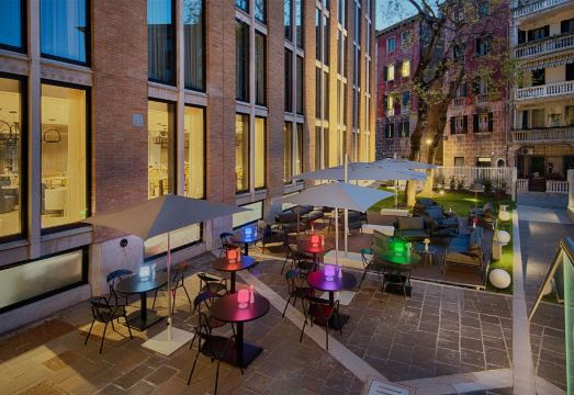 아바니 호텔 객실