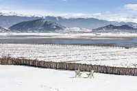 Shangri-La Runjing Muqi B&B