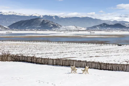 Shangri-La Runjing Muqi B&B