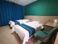 Hotel Atour Hotels near Yuxiazhen Passenger Transport Terminal