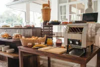 My BanLao Hotel - servizio colazione