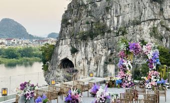 SYYF Li River Courtyard Hotel,Guilin(  Two Rivers and Four Lakes East and West Alleys)