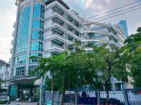 Miloft Sathorn Hotel Hotel in zona Tempio Wat Suthiwararam