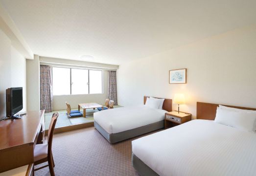 [Mercure Toyama Tonami Resort & Spa 외관 이미지]