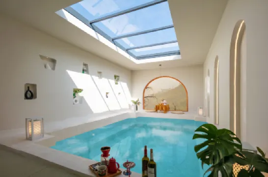 Moganshan Jiuzhu Hot Spring Light Luxury Beauty Hotel Hotels near Moganshan Anti-Japanese Base