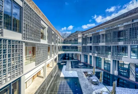 ANATOLE BY LANDISON Отели в г. Суйчан