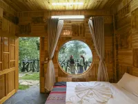 MT House Sa Pa - Mountain & Terraced fields View And Trekking Tour Hotels in Ta Van