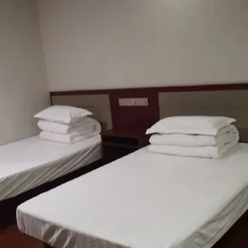 Laoling Junyue Hotel