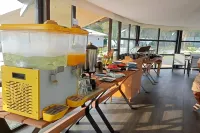 Kiki Beach Island Resort