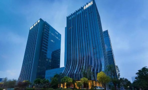 Nanjing Olympic Sports Expo Center UEASY Hotel