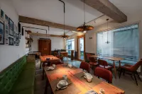 Mountain View Designer Holiday Micro Hotel (Tangkou South Gate, Huangshan Scenic Area)