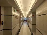โรงแรมฮัวเจิ้น - ที่มีที่จอดรถ