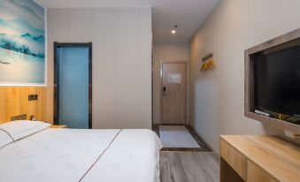 Haiyue Selected Hotel (Happy Harbor Branch, Liuhe District, Nanjing)