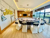 โรงแรมโฮมี - พร้อมอาหารเช้า