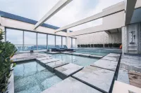 上海阿納迪ホテル - 屋上プール