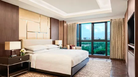 Manila Marriott Hotel at Newport World Resorts