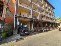 Nanai 2 Residence Patong - parking