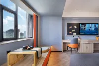 Ease Hotel · Zhi (Yichang East Station Wuyi Plaza) - Kitchen
