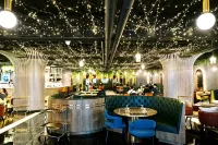 Topland Hotel & Convention Centre - bar