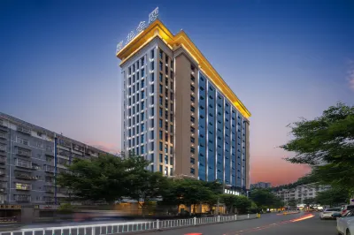 Chenlong Jinzhan Hotel Hotels near Nanhuashan National Forest Park