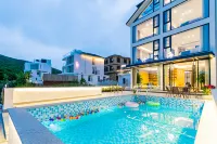 Park Hai · Facing The Sea Super First Line Sunrise Sea View Swimming Pool Resort Villa 관음점프 주변 호텔