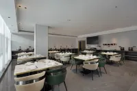 Huizhou Four Seasons Maple Hotel（Huizhou High Speed Rail Station Xinghe Coco Store） - servizio colazione