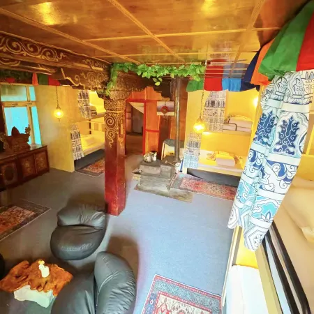 Heavenly Crane -TibetLodge