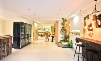Linxi mountain residential quarters (North Scenic Area tourist distribution center shop)