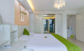 Xiamen Xiafeng Apartment (Xinglin Bay Operations Center Store)