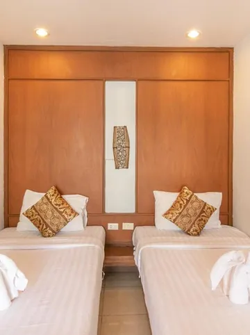 รูปภาพของโลตัส​ โฮเทล​ ป่า​ตอง​