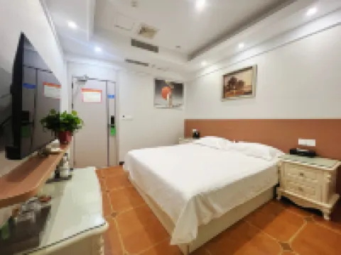 Nancheng Lijing Hotel (Longchang Laifeite Plaza)